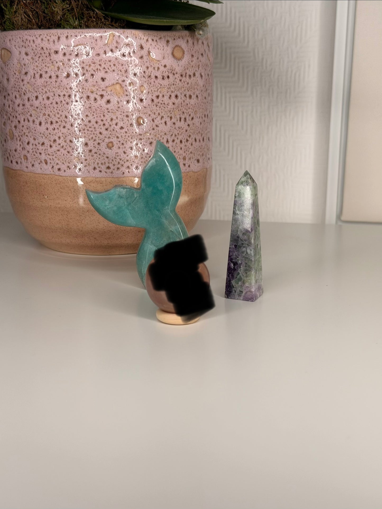Naomi Crystal live claims