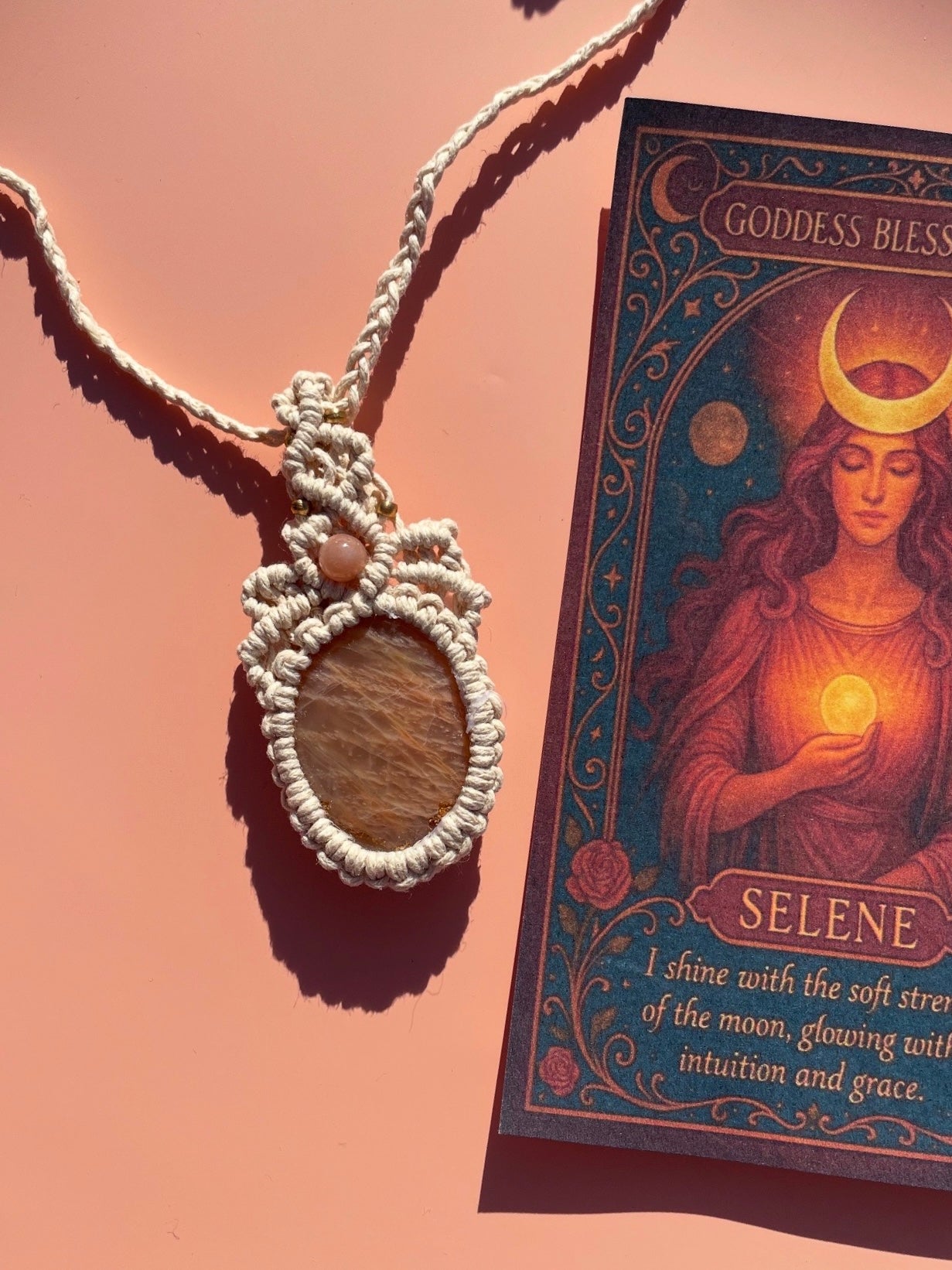 Selene Flashy Peach Moonstone Macrame Adjustable Necklace