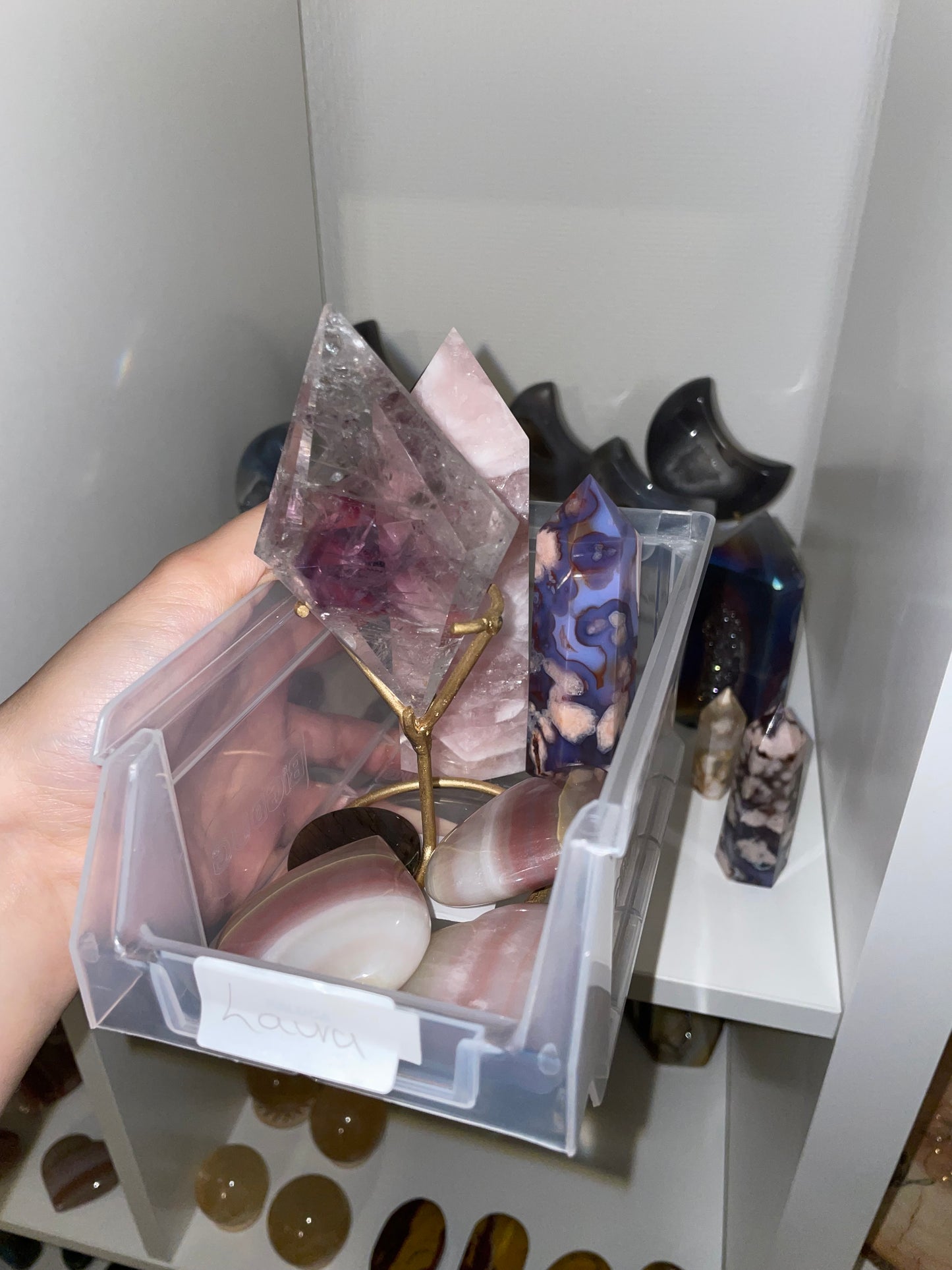 Laura Crystal live claims