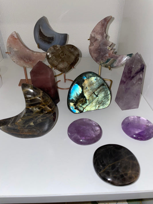 Laura Crystal live claims