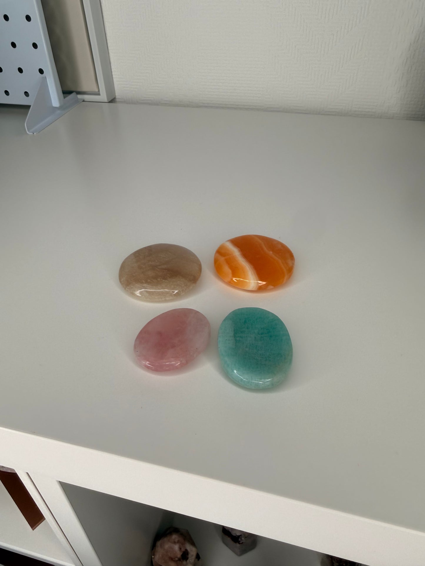 Emma Crystal live claims