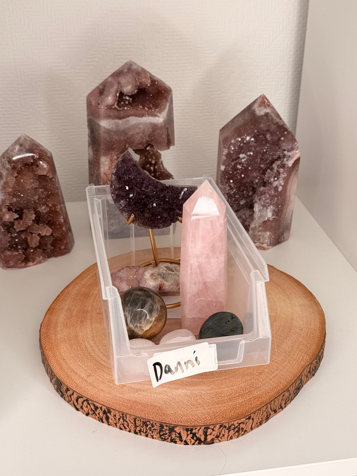 Danni Crystal live claims