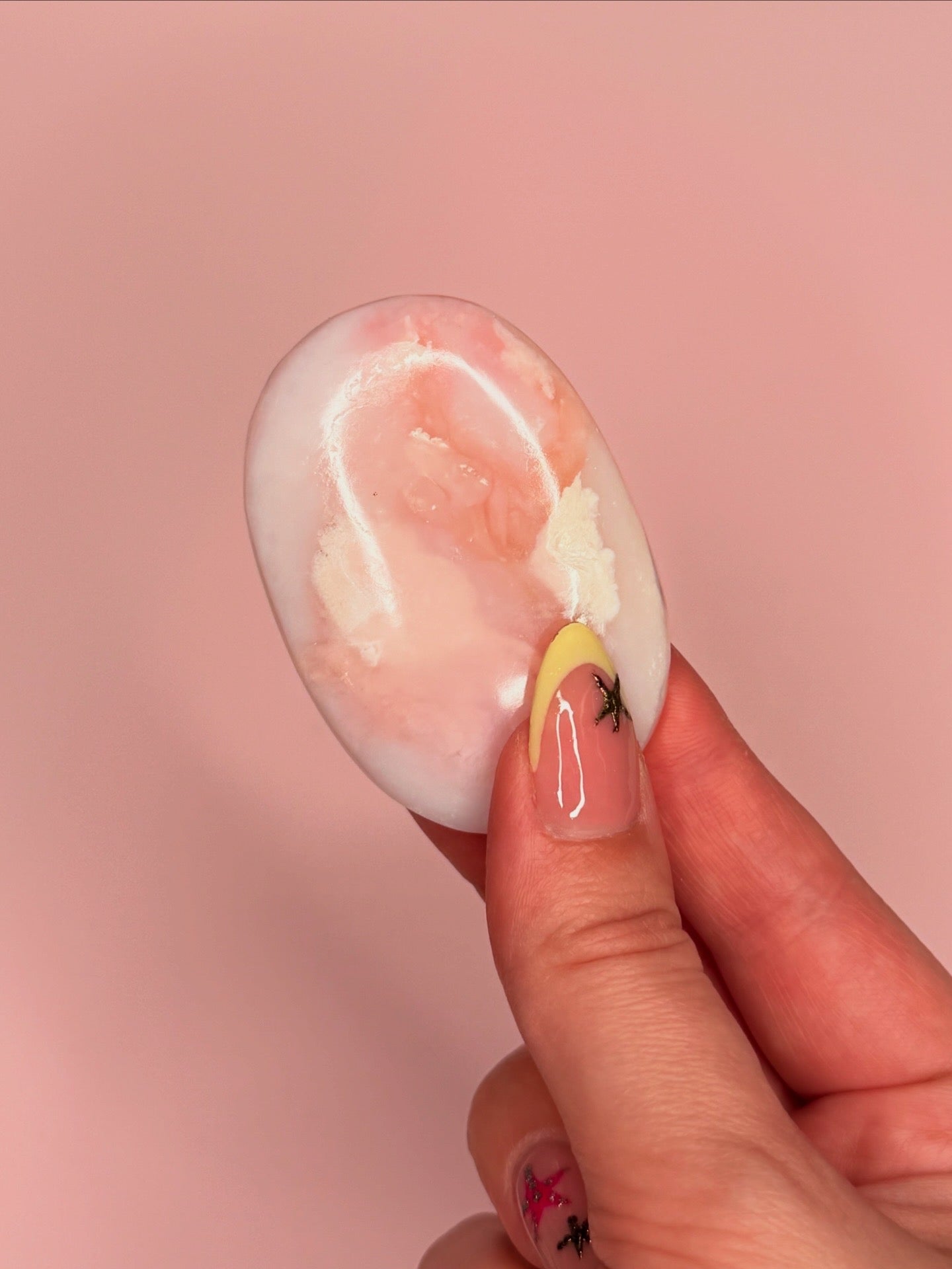 HQ Peru Pink Opal Palm Stones