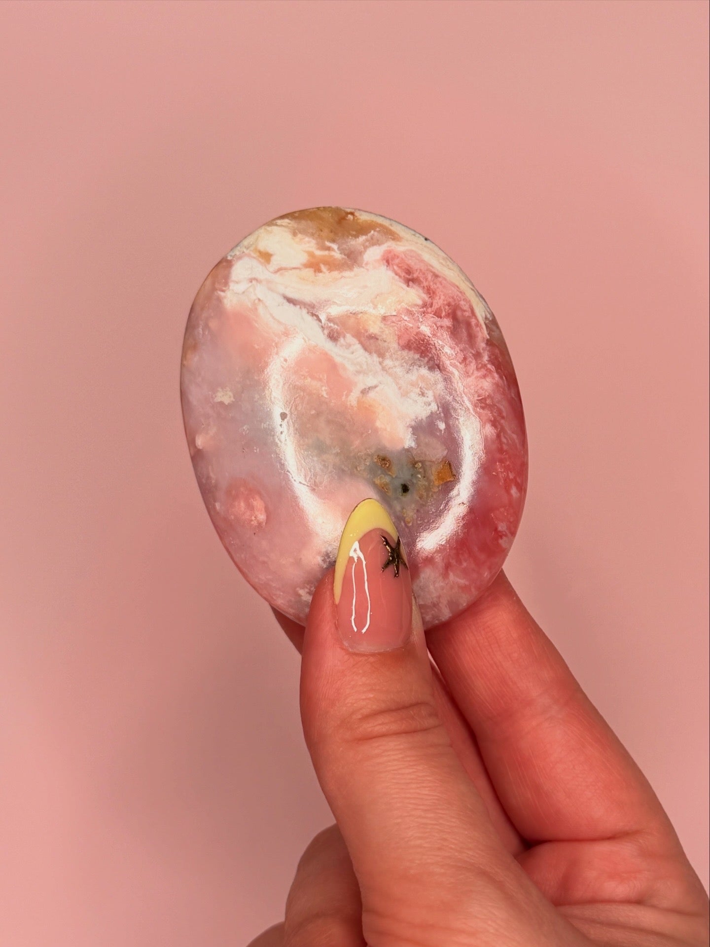 HQ Peru Pink Opal Palm Stones