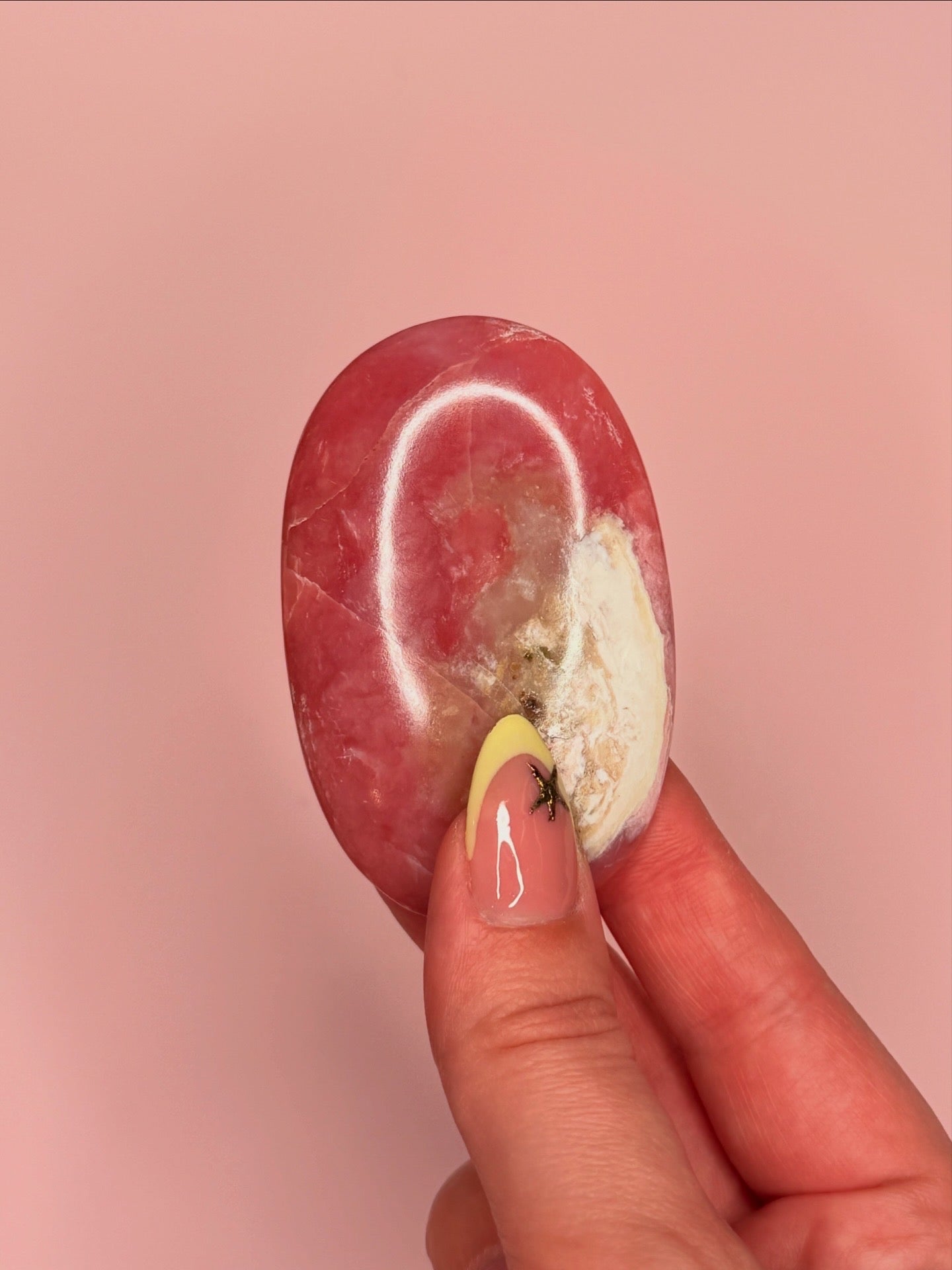 HQ Peru Pink Opal Palm Stones