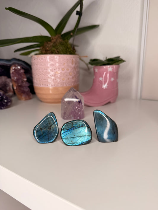 LouFarr Crystal live claims