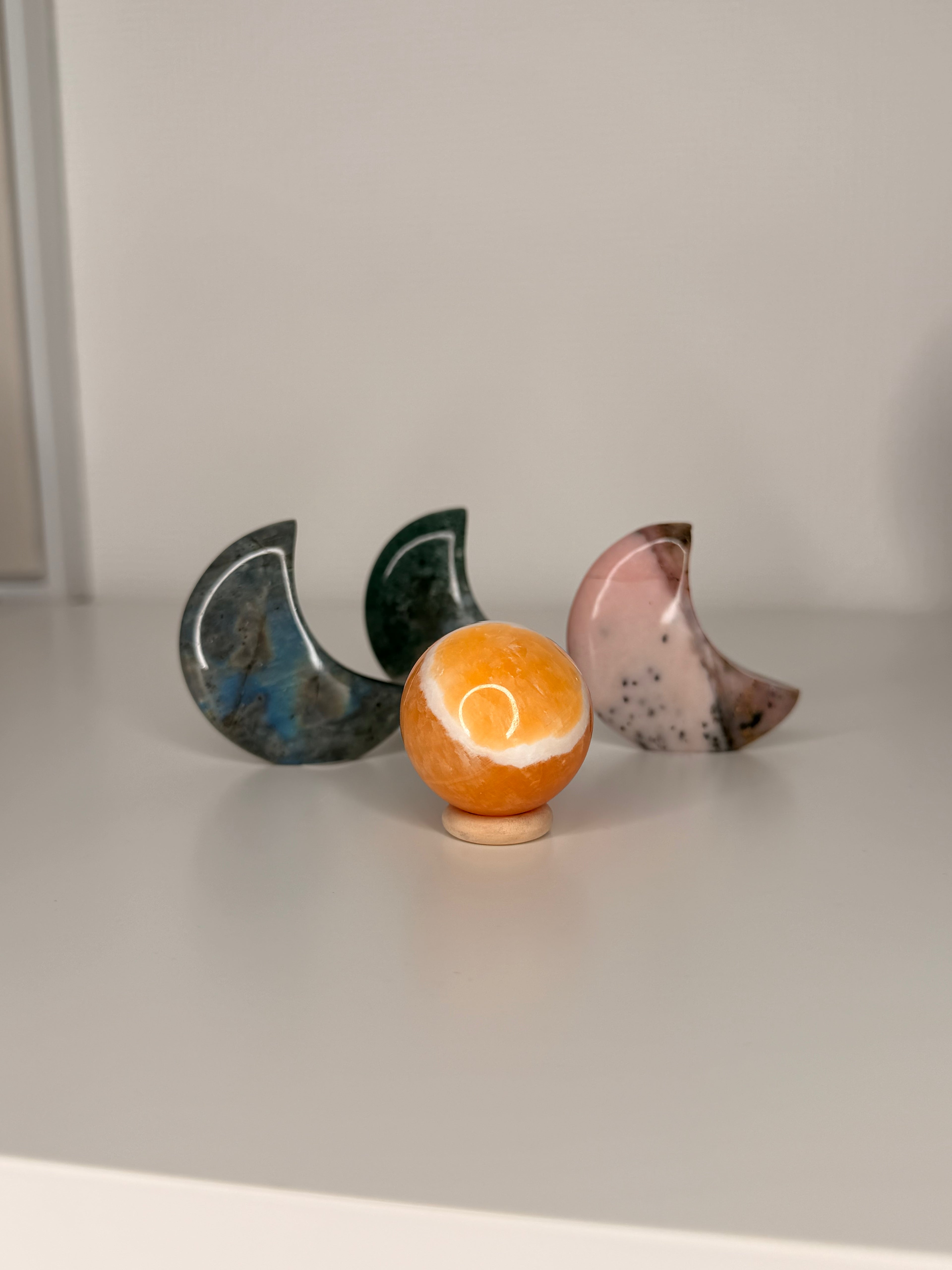Demi Crystal live claims