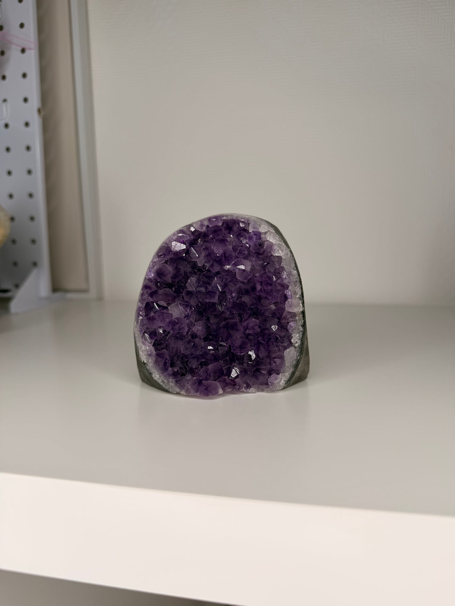 Emma R Crystal live claims