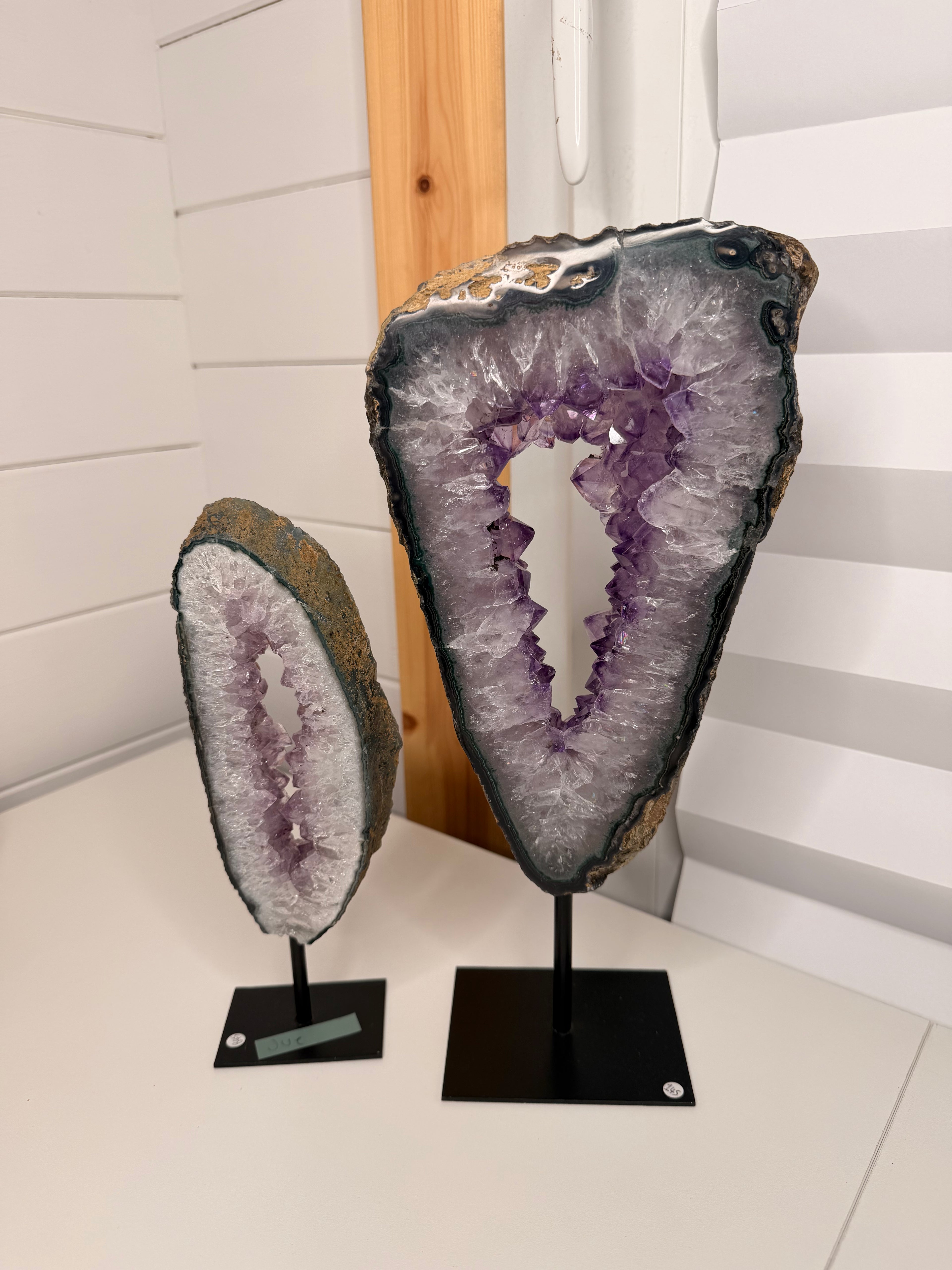 Jue Crystal live claims