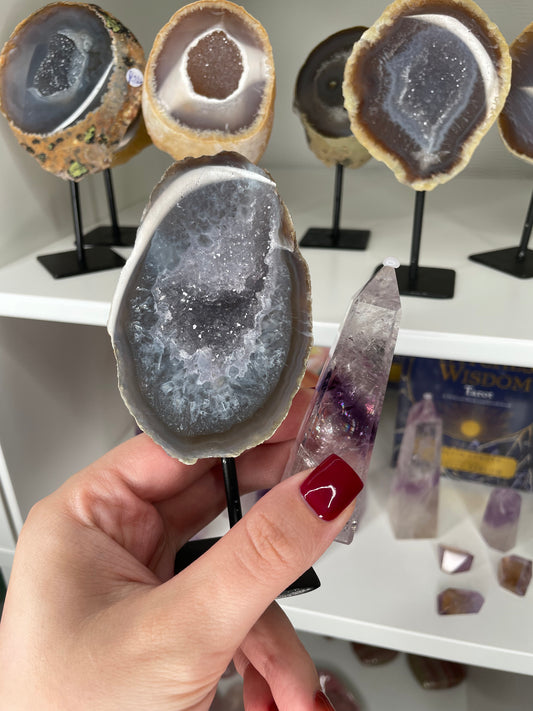 Raluca Crystal live claims