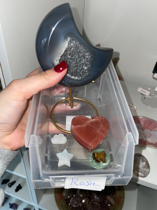 Rosie Crystal live claims